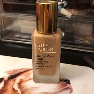 Estee lauder double wear nude water fresh makeup